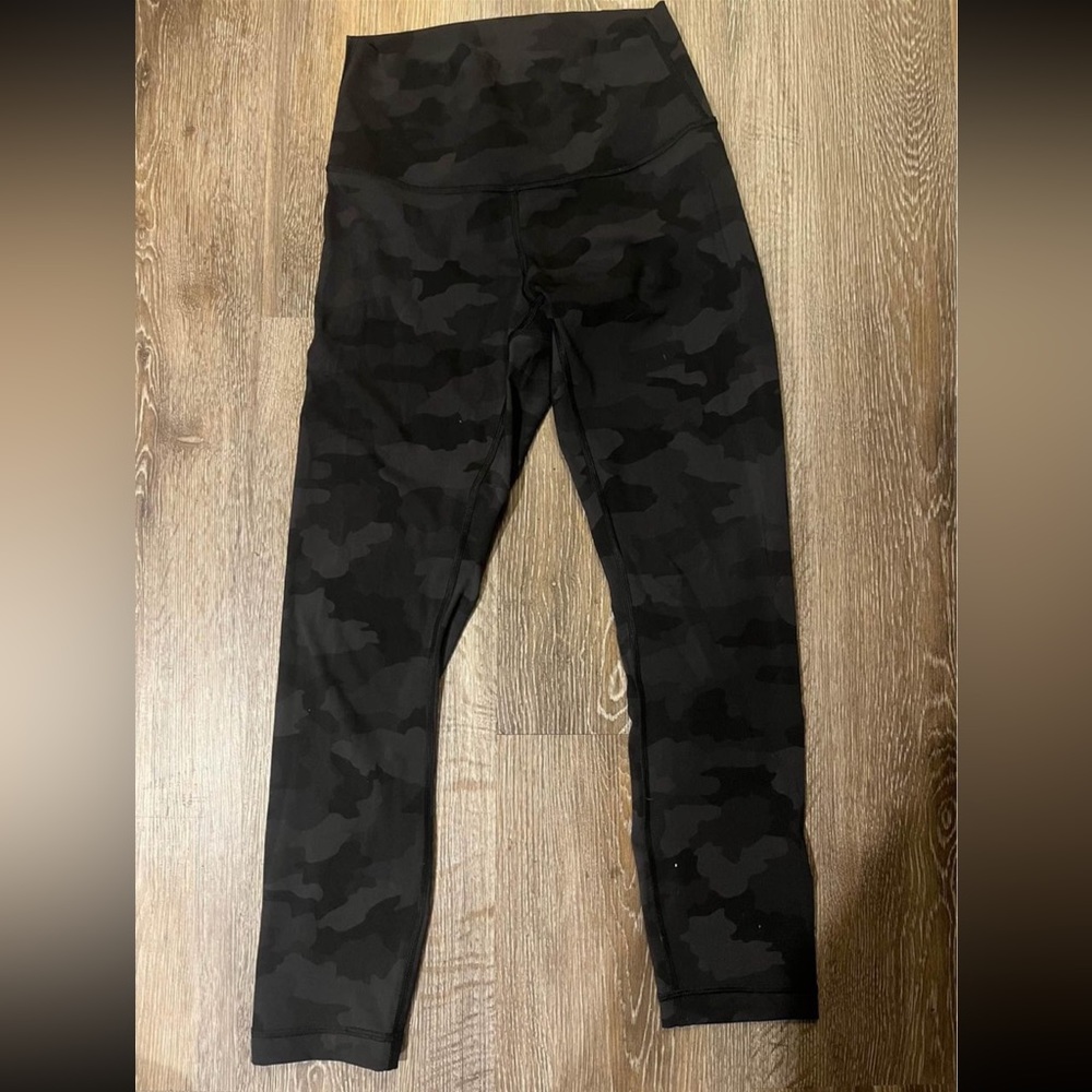 Lululemon Wunder Under leggings